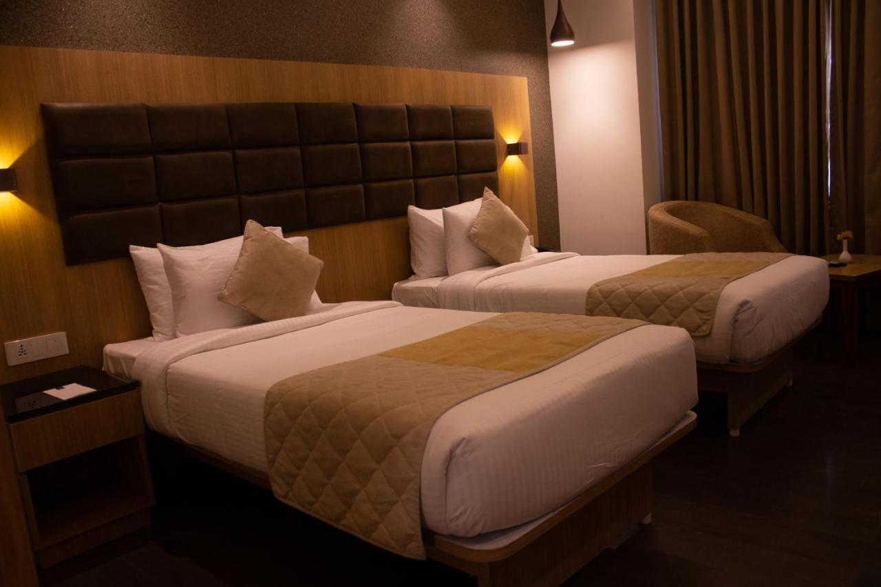 Shivas Galaxy Hotel Devanahalli Extérieur photo