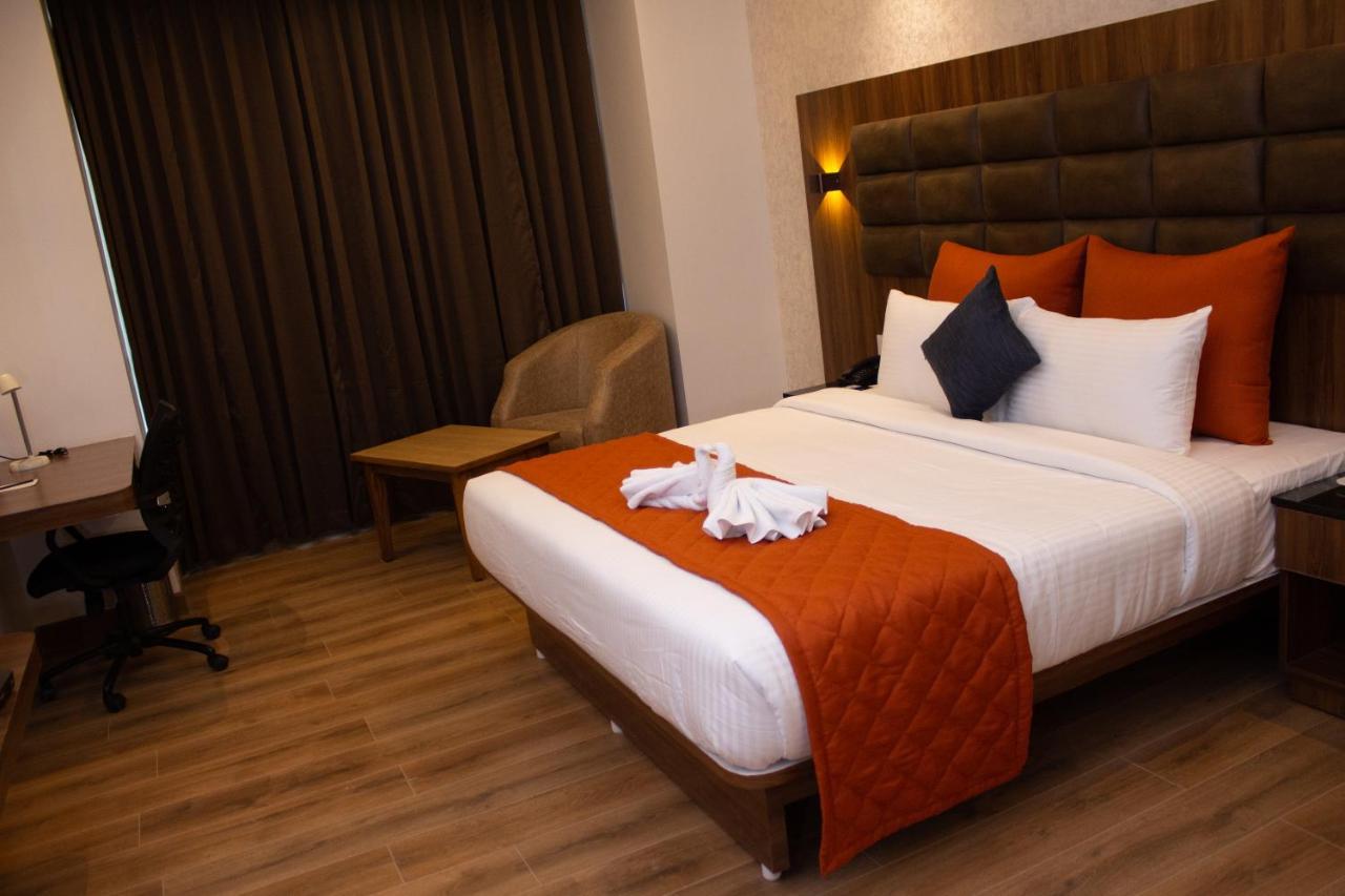 Shivas Galaxy Hotel Devanahalli Extérieur photo