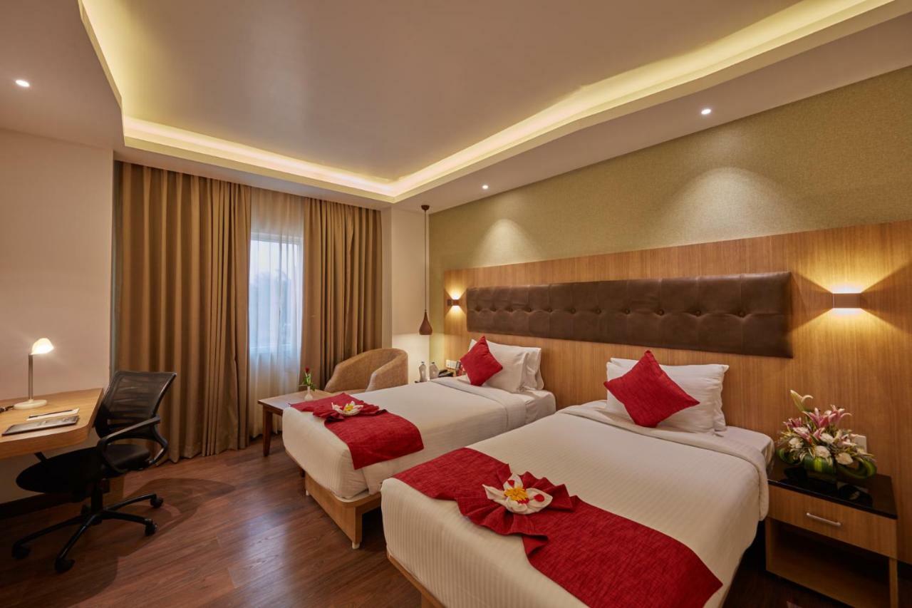 Shivas Galaxy Hotel Devanahalli Extérieur photo